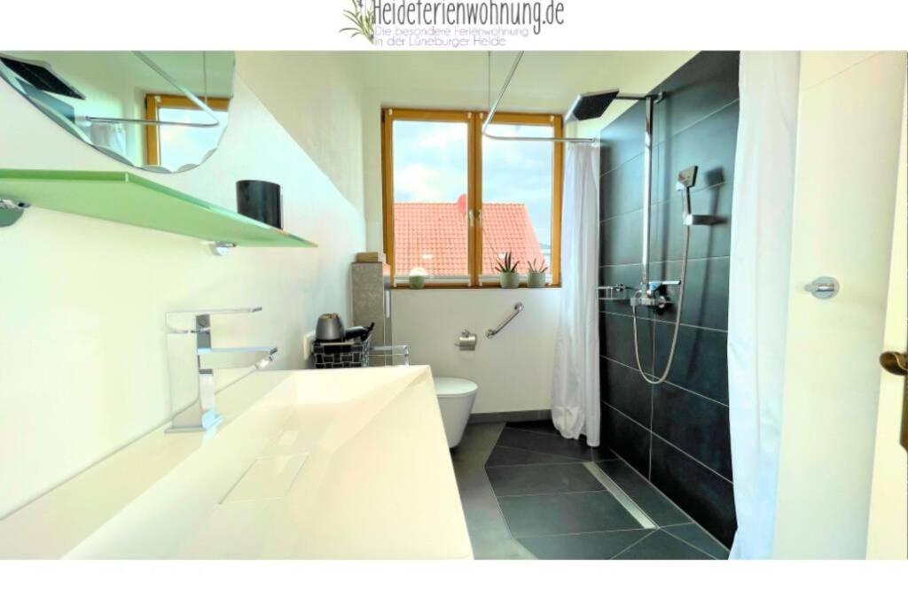Heideferienwohnung - Die Neue Ferienwohnung Вальсроде Экстерьер фото